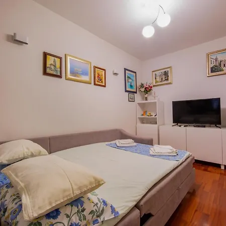 Mime Apartment Split Exterior photo
